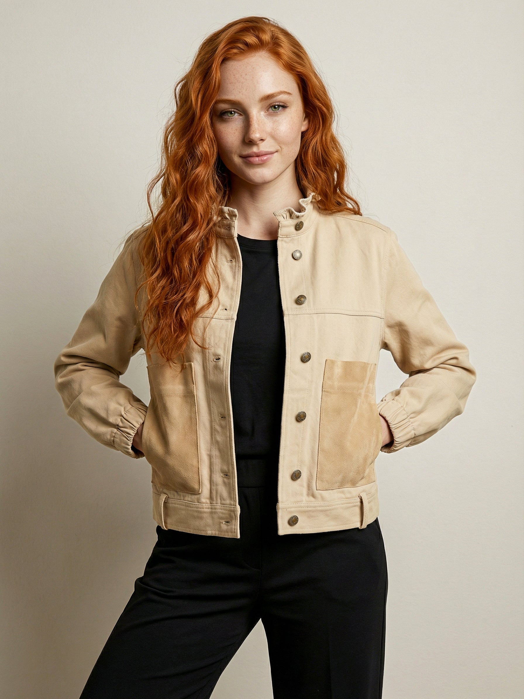 RUFFLE Jacke mit feiner Rüsche